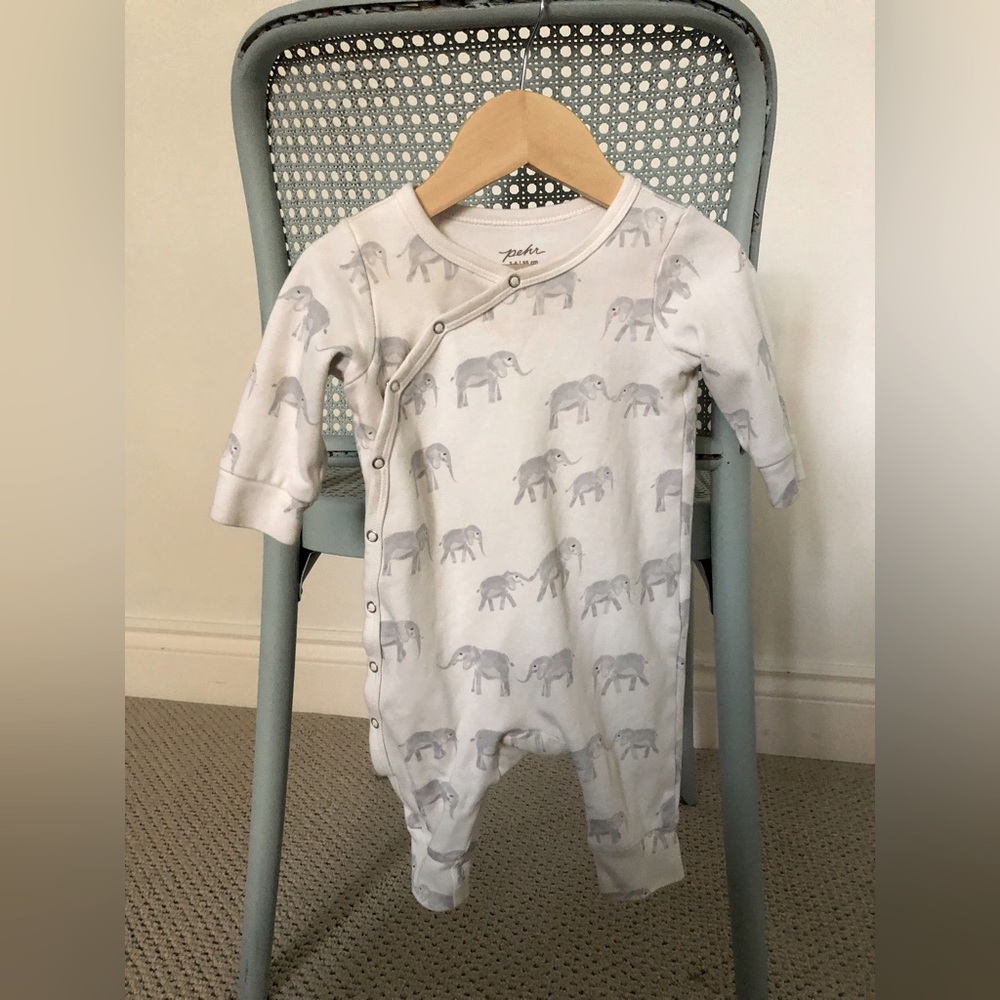PEHR ORGANIC Elephant onesie! 3-6 Months.